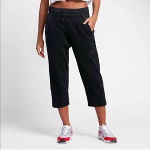 Nike crop